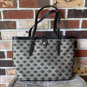 Dooney & Bourke Purse